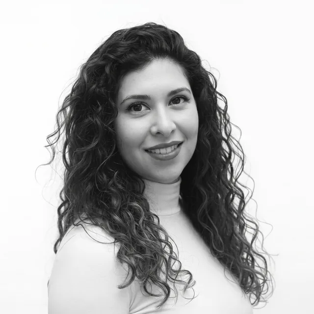 Retrato de Stephany Saavedra, trabajadora social en Valparaíso